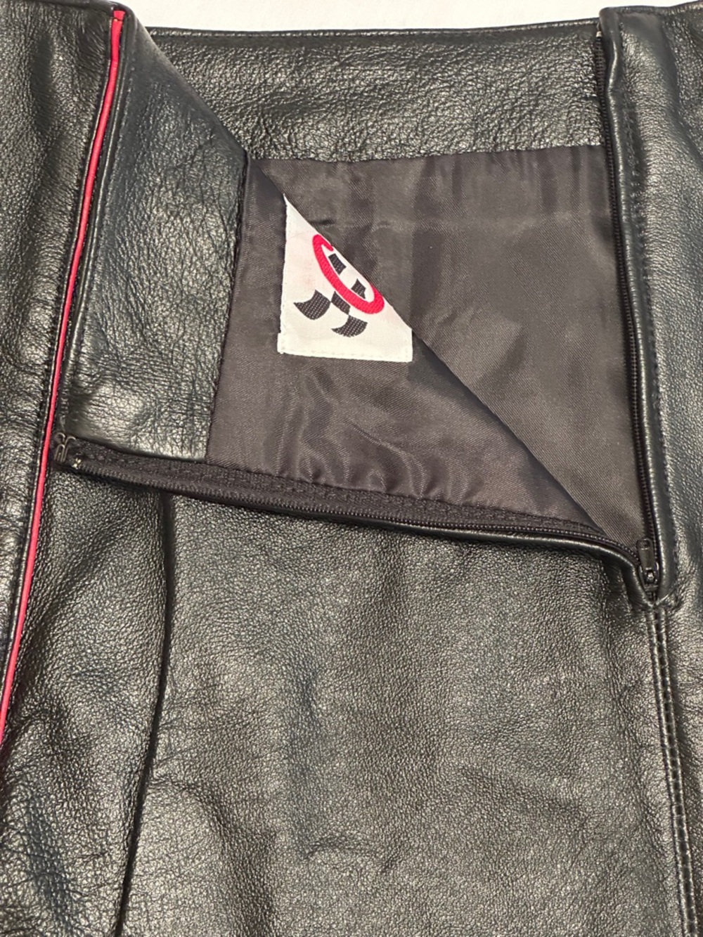 ✨🏁 Vintage #3 Dale Earnhardt 100% Genuine Leather Black Mini Skirt NASCAR - Picture 14 of 14